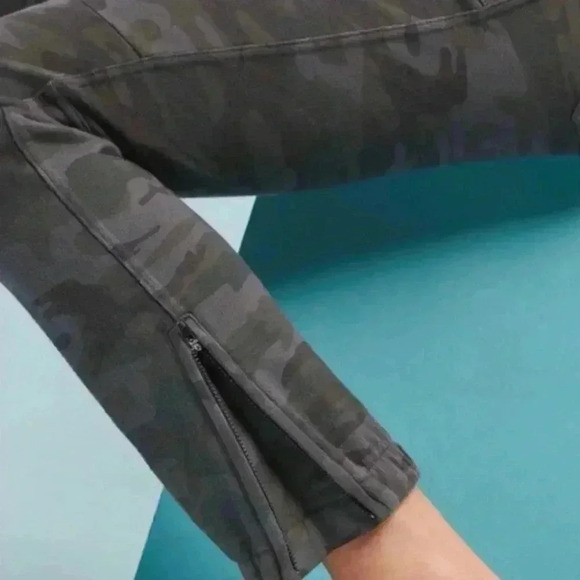 Anthropologie Sanctuary Camo Joggers Women’s Size M - Picture 4 of 15
